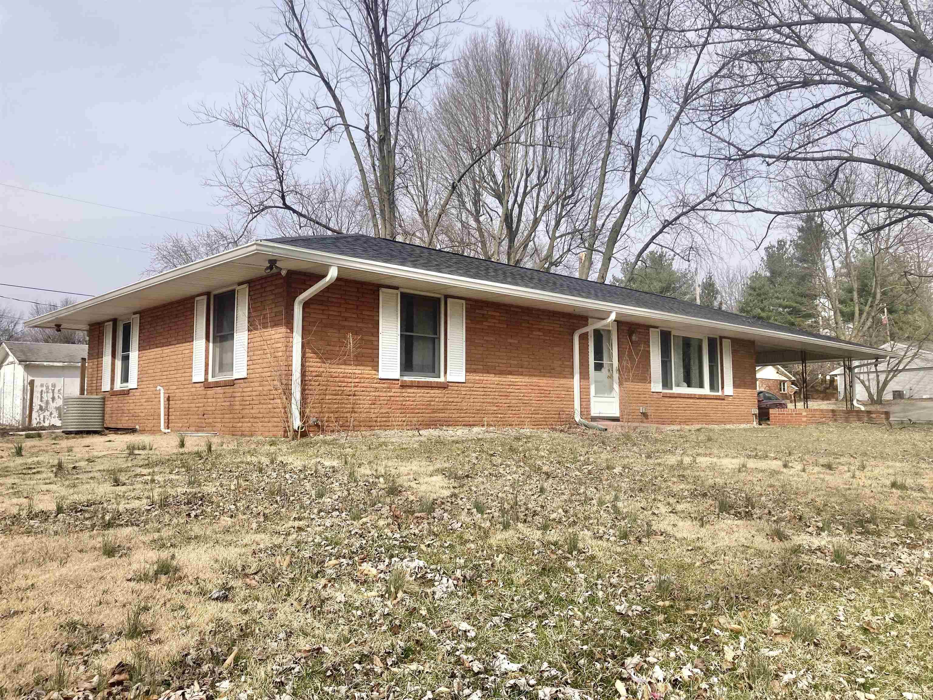 2735 South Sievers Ext Road Vincennes, IN 47591 - Photo 1 of 12