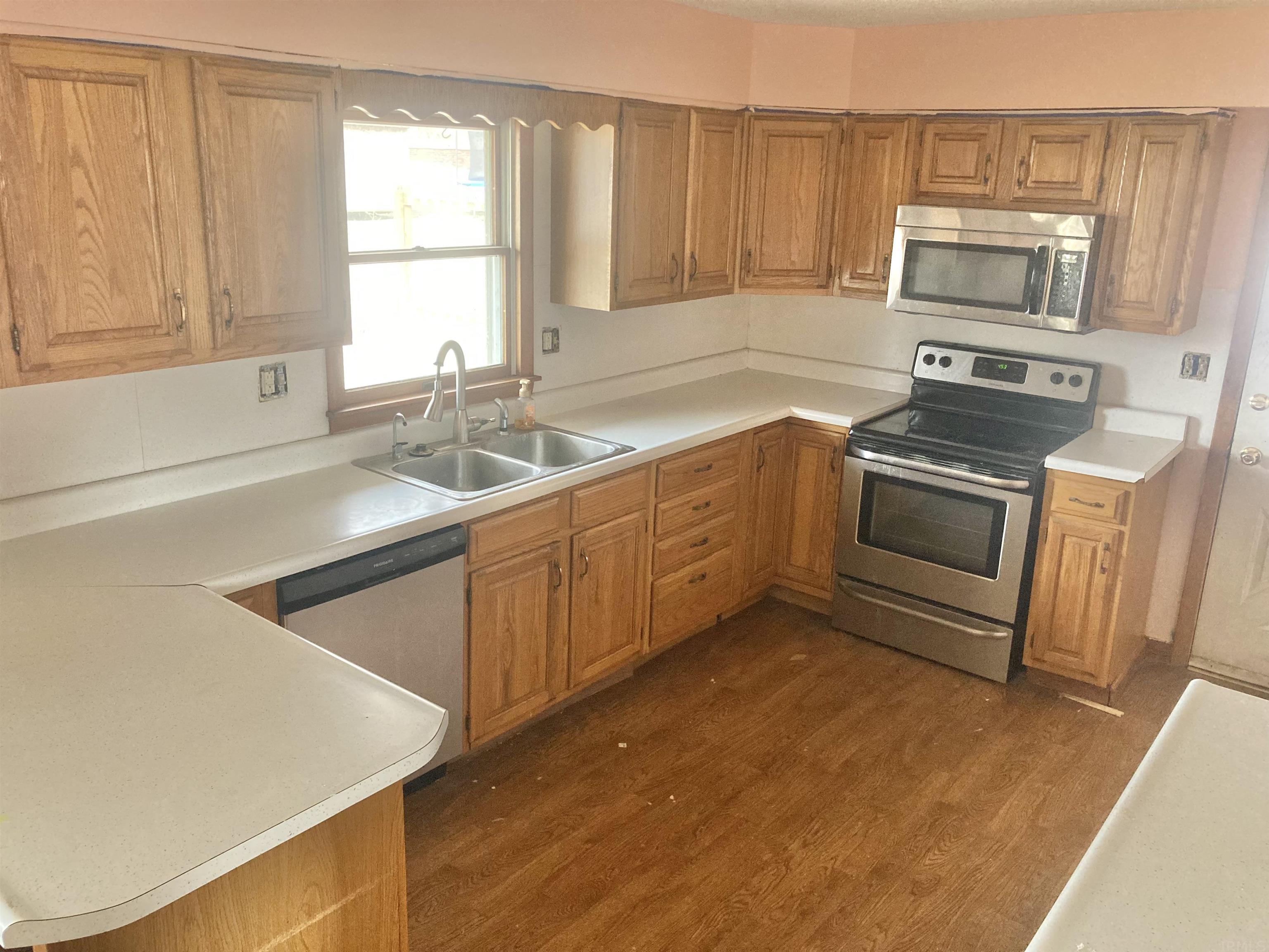 2735 South Sievers Ext Road Vincennes, IN 47591 - Photo 4 of 12