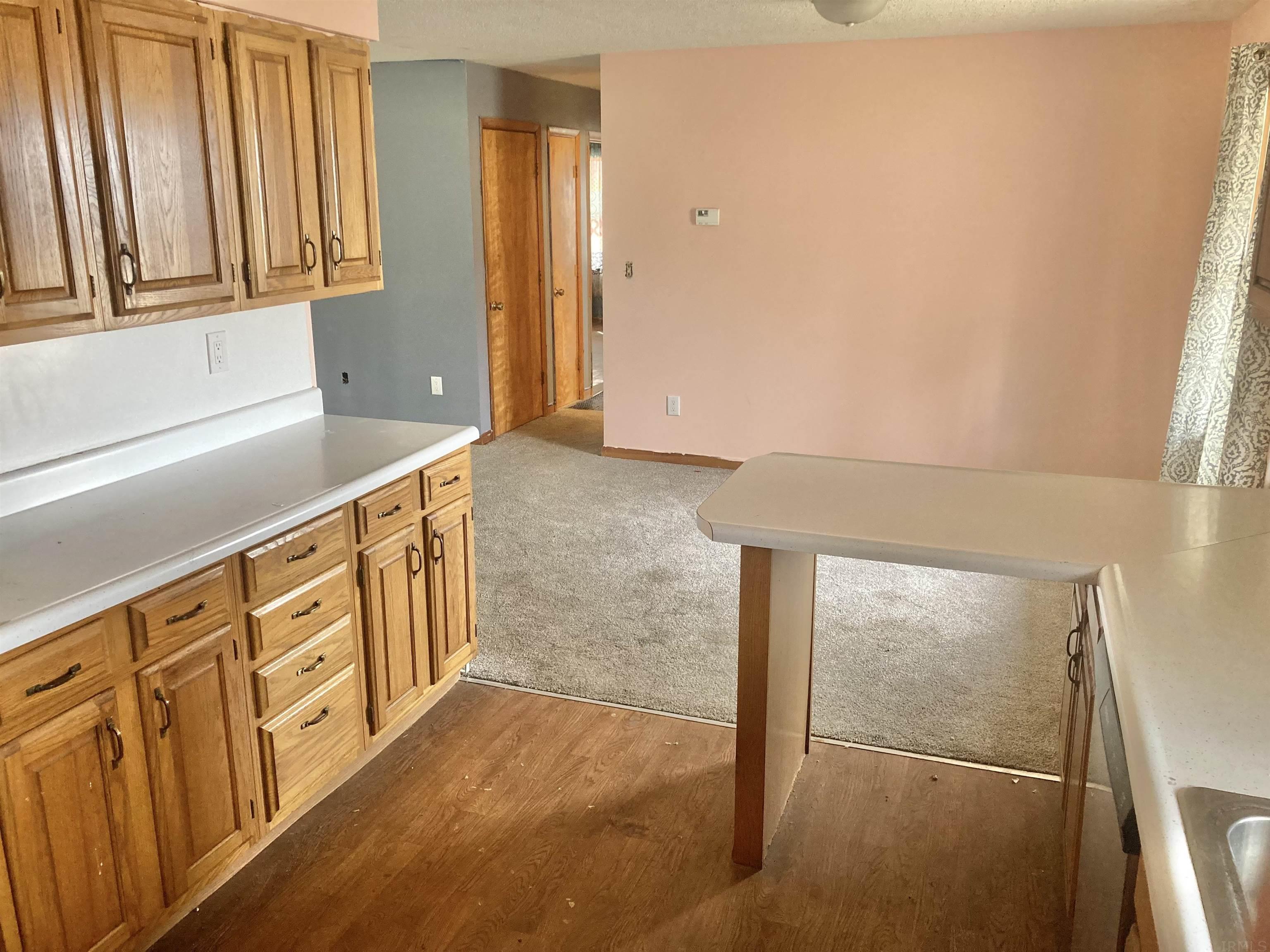 2735 South Sievers Ext Road Vincennes, IN 47591 - Photo 6 of 12