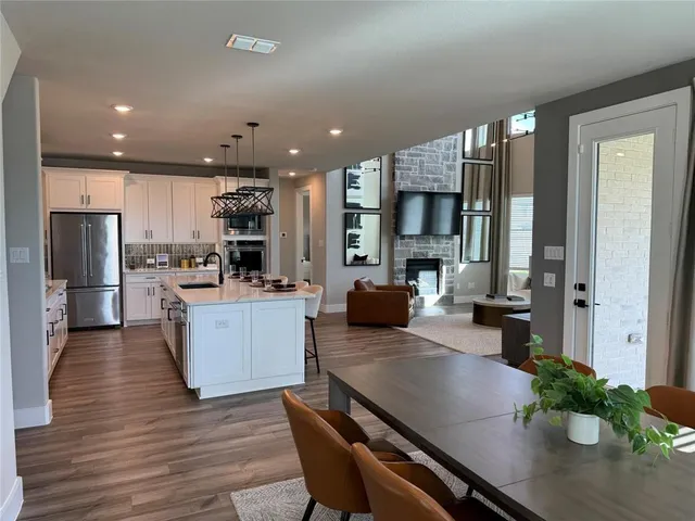 a view of a garden with plants