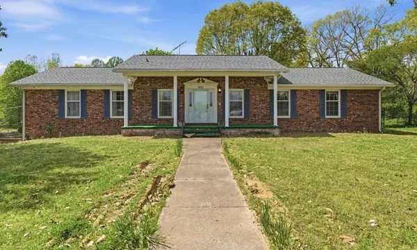 $460,000 | 1222 18th Highway, Medon, TN 38356