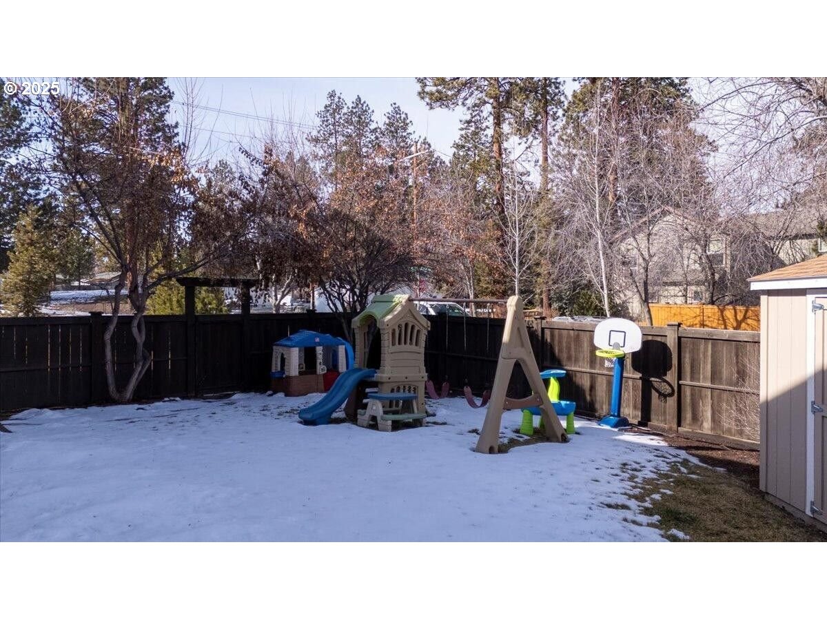20370 Murphy Road Bend, OR 97702 - Photo 28 of 30 a view of outdoor space