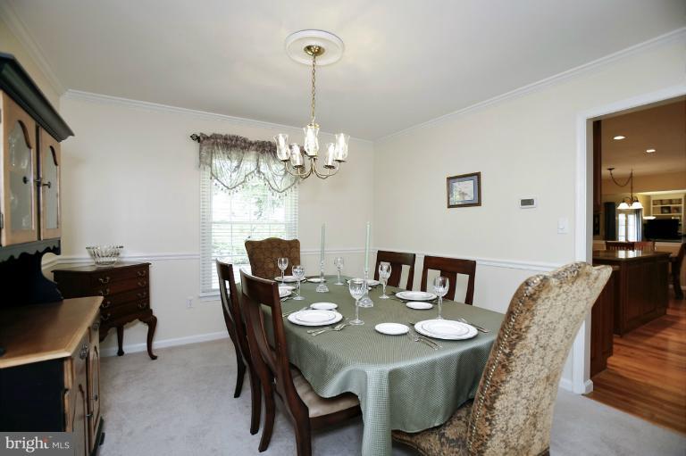9229 Rockefeller Lane Springfield, VA 22153 - Photo 21 of 27 Dining Room