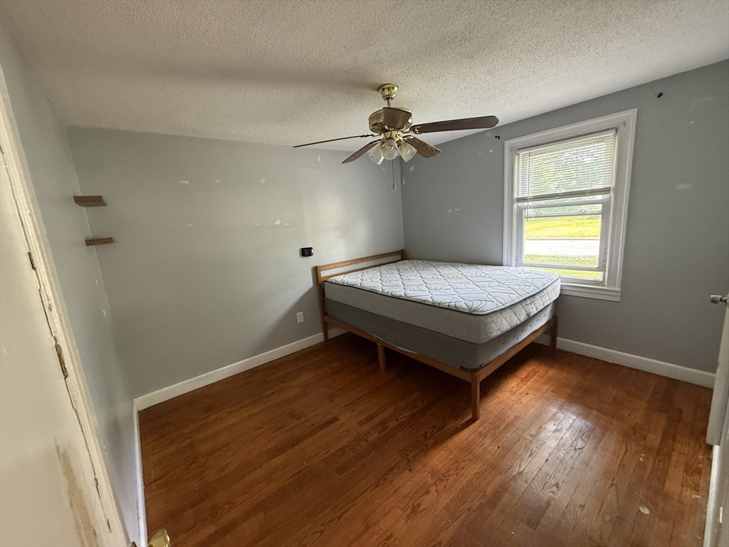 76 Nelson Circle West Springfield, MA 01089 - Photo 7 of 19
