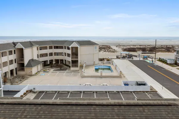 $425,000 | 411 East Toledo Avenue, Unit 8, Wildwood Crest, NJ 08260
