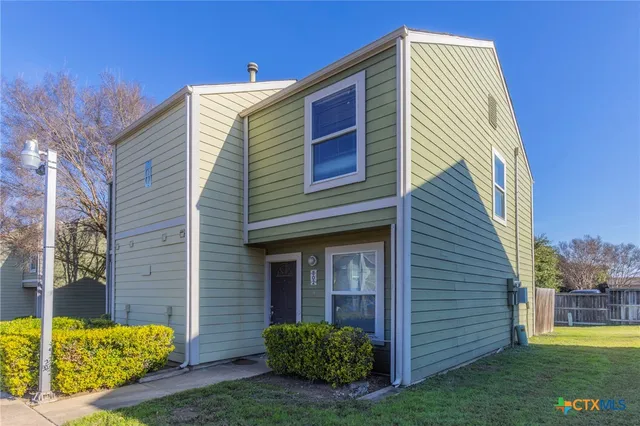 $150,000 | 1500 Lake Shore Drive, Unit 802, Waco, TX 76708