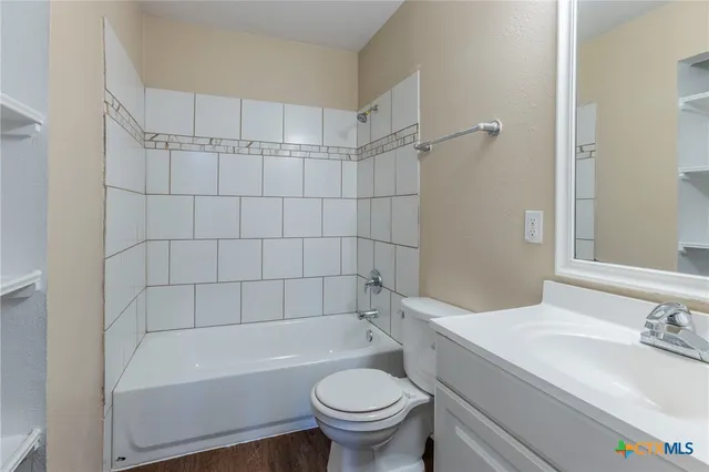 $150,000 | 1500 Lake Shore Drive, Unit 802, Waco, TX 76708