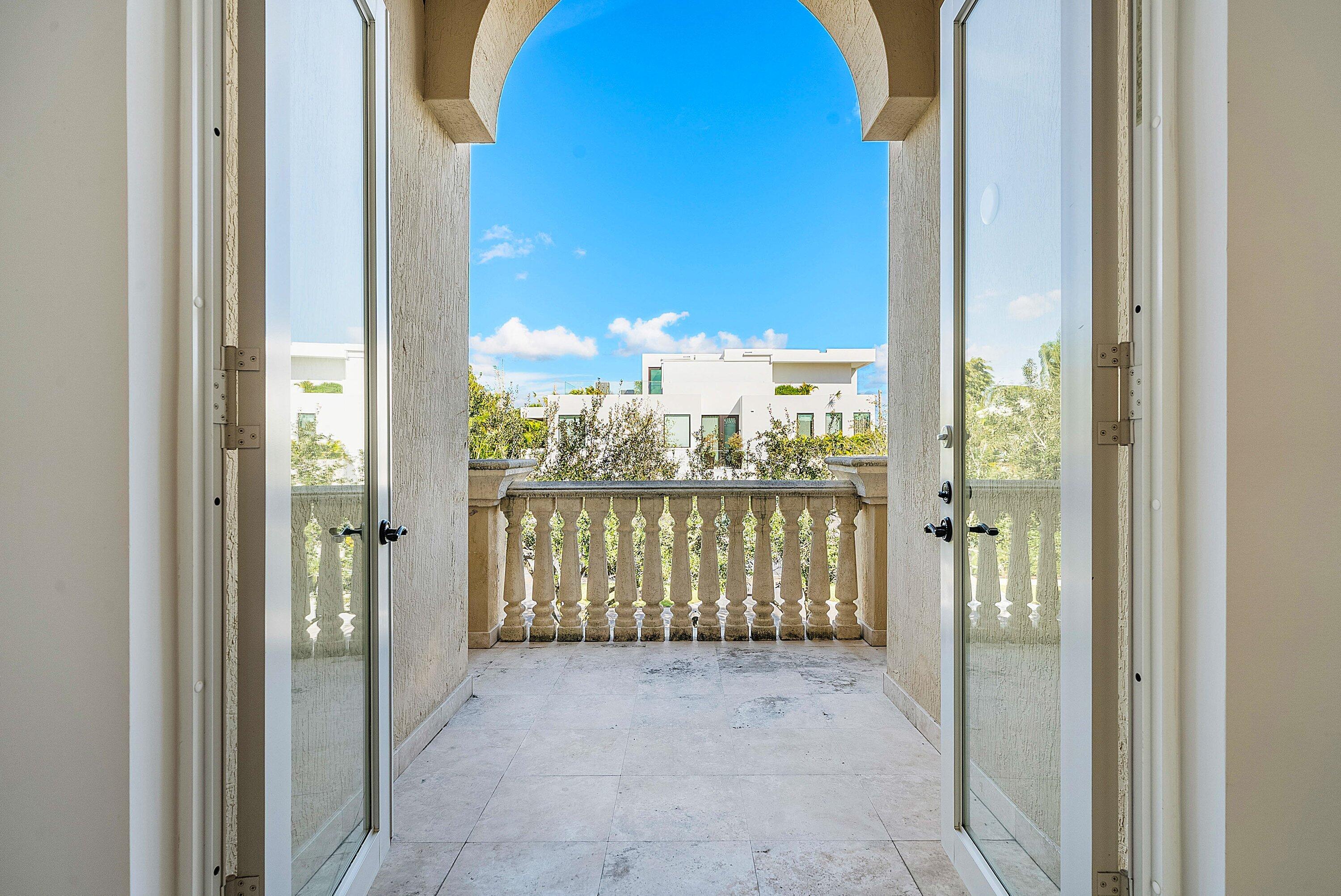 398 Northeast 7th Street Boca Raton, FL 33432 - Photo 49 of 74 a view of a city from a hallway