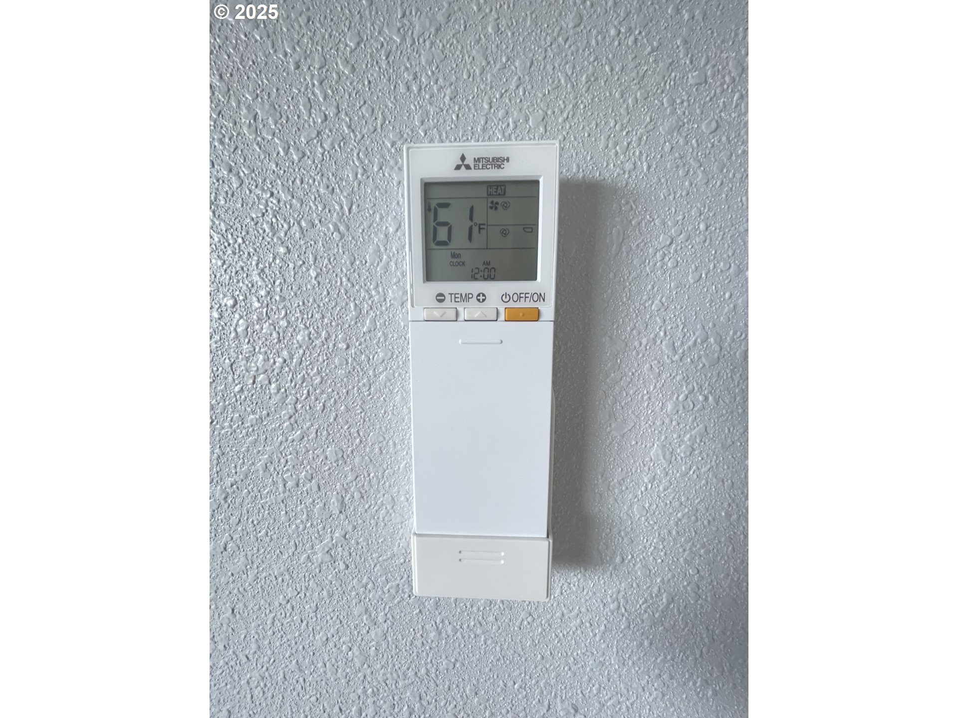 905 Bellevue Drive Reedsport, OR 97467 - Photo 31 of 37 a view of an empty room