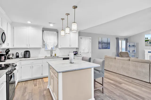 $749,000 | 320 Harry Lane, Moncks Corner, SC 29461