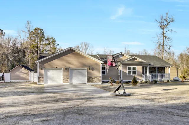 $749,000 | 320 Harry Lane, Moncks Corner, SC 29461