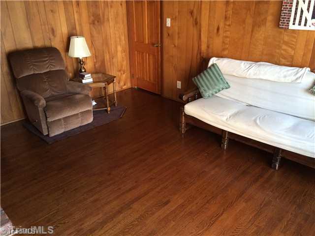 3261 Polo Road Winston-Salem, NC 27106 - Photo 3 of 16 Den/Family/Great Room. beautiful wood floors