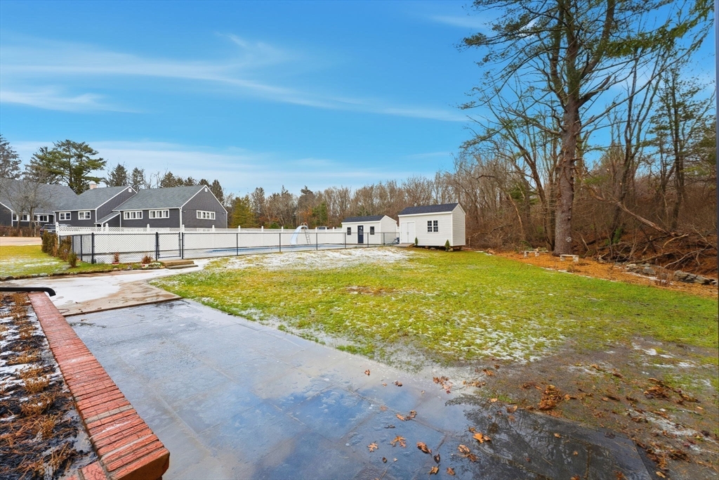 434 Sumner Street Stoughton, MA 02072 - Photo 21 of 32