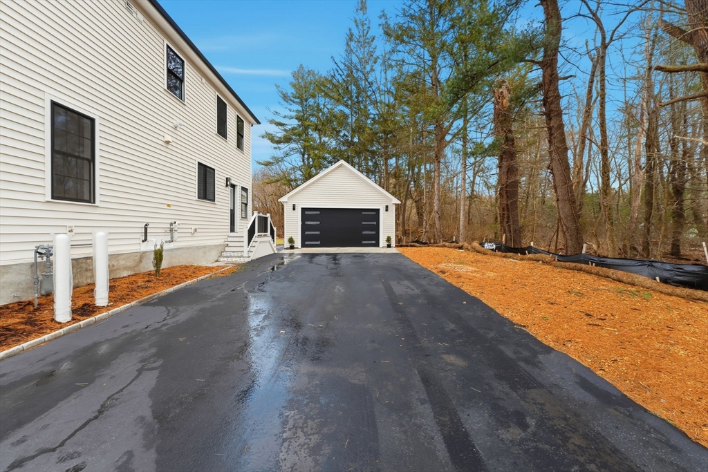 434 Sumner Street Stoughton, MA 02072 - Photo 6 of 32