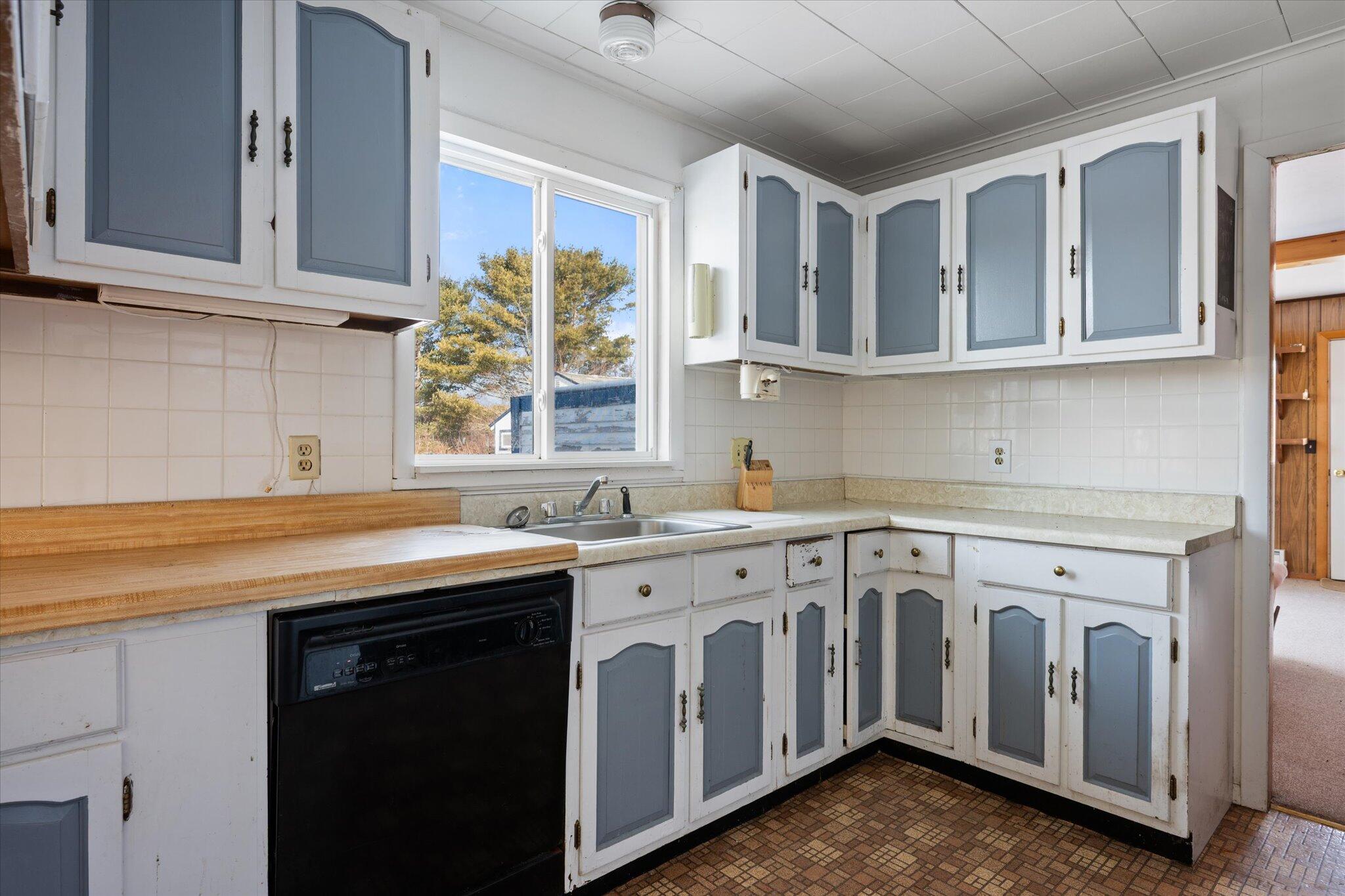 942 Mason Bay Road Jonesport, ME 04649 - Photo 12 of 54 Kitchen