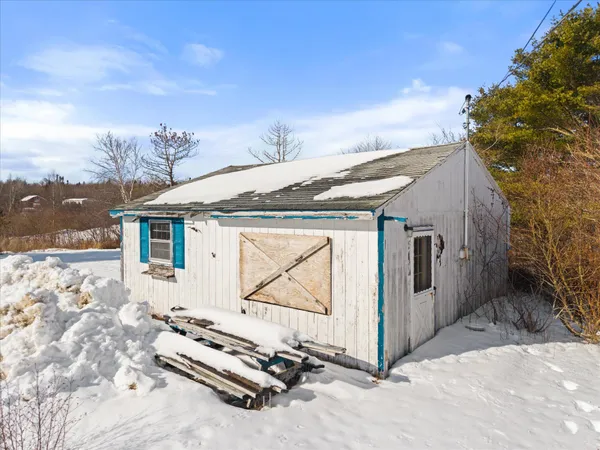 $125,000 | 942 Mason Bay Road, Jonesport, ME 04649