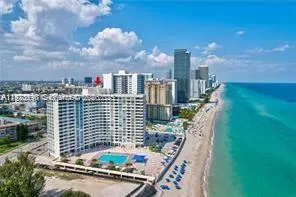 $2,200 | 3180 South Ocean Drive, Unit 221, Hallandale Beach, FL 33009