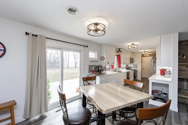 $320,000 | 207 4th Avenue Southeast, Hillsboro, ND 58045