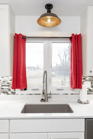 $320,000 | 207 4th Avenue Southeast, Hillsboro, ND 58045