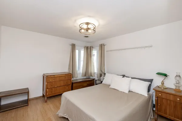 $320,000 | 207 4th Avenue Southeast, Hillsboro, ND 58045