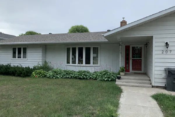 $320,000 | 207 4th Avenue Southeast, Hillsboro, ND 58045