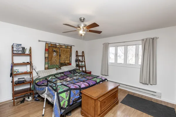 $320,000 | 207 4th Avenue Southeast, Hillsboro, ND 58045