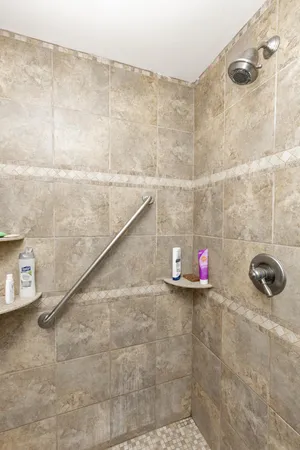 $320,000 | 207 4th Avenue Southeast, Hillsboro, ND 58045