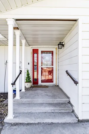 $320,000 | 207 4th Avenue Southeast, Hillsboro, ND 58045