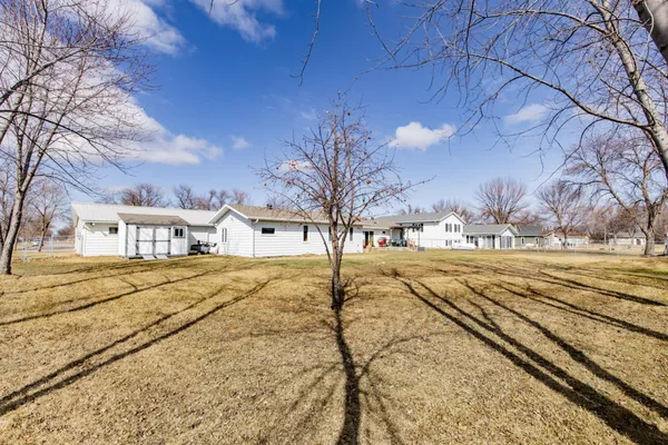 $320,000 | 207 4th Avenue Southeast, Hillsboro, ND 58045