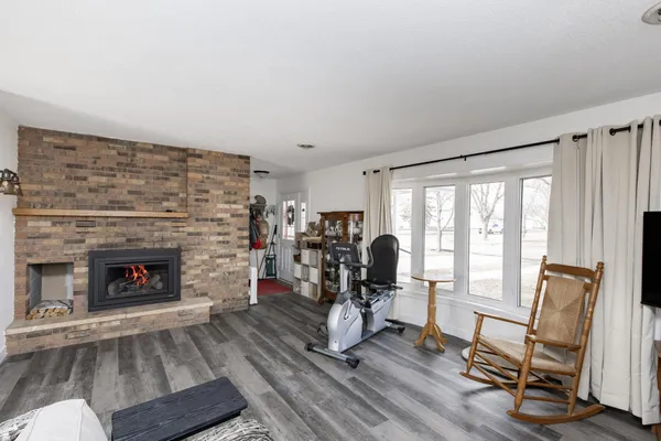 $320,000 | 207 4th Avenue Southeast, Hillsboro, ND 58045