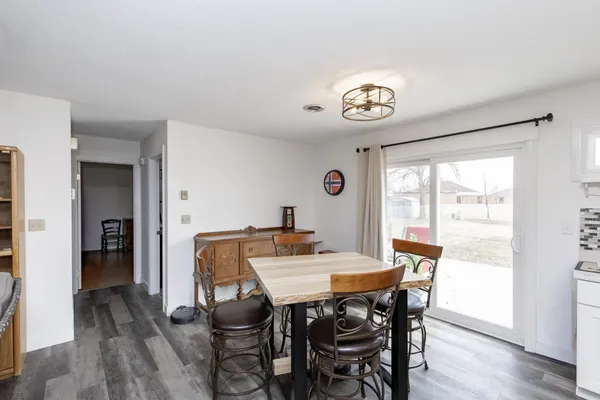 $320,000 | 207 4th Avenue Southeast, Hillsboro, ND 58045