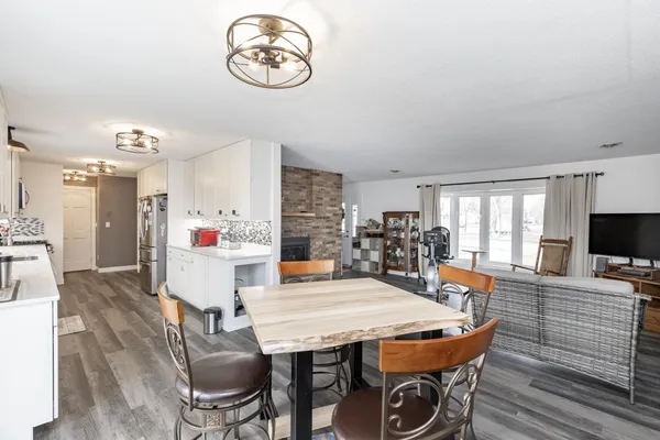 $320,000 | 207 4th Avenue Southeast, Hillsboro, ND 58045