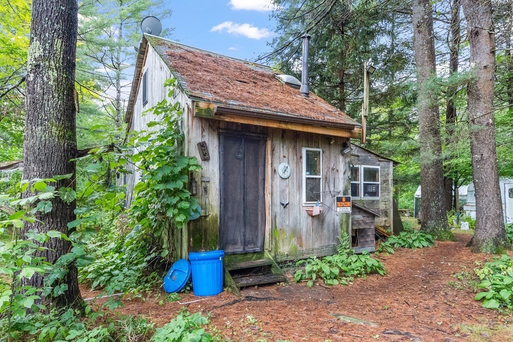 215 Queen Lake Road Phillipston, MA 01331 - Photo 4 of 26