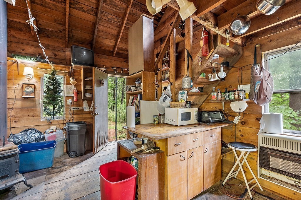 215 Queen Lake Road Phillipston, MA 01331 - Photo 8 of 26