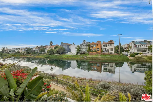 $29,000 | 5201 Vía Donte, Venice, CA 90292