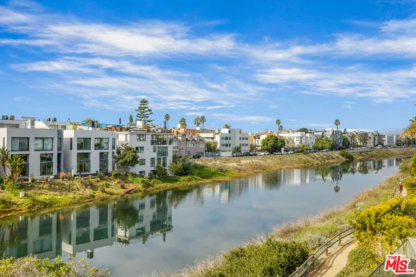 $29,000 | 5201 VÃa Donte, Venice, CA 90292