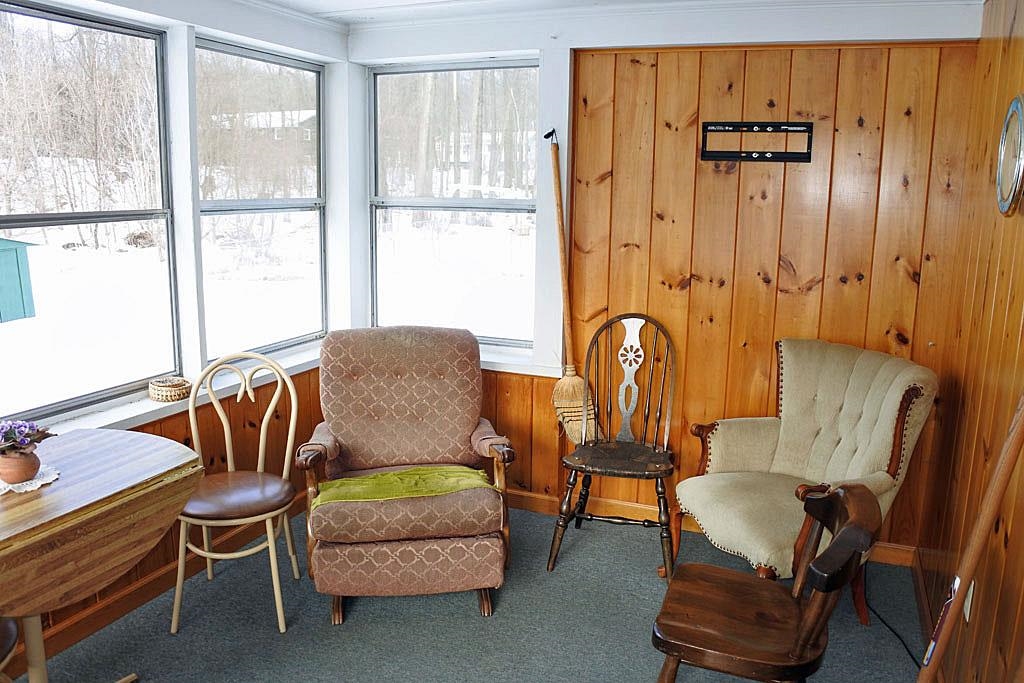 41 Cramton Avenue Rutland, VT 05701 - Photo 7 of 40