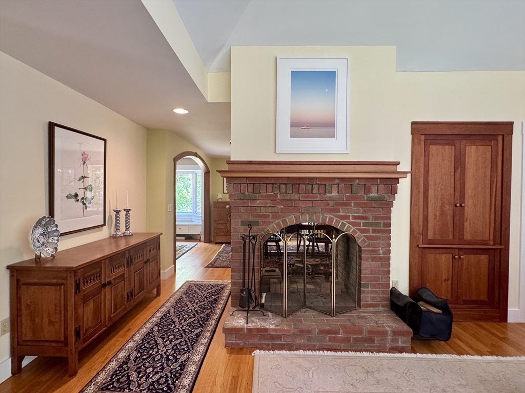 64 Christiantown Road Vineyard Haven, MA 02568 - Photo 7 of 42