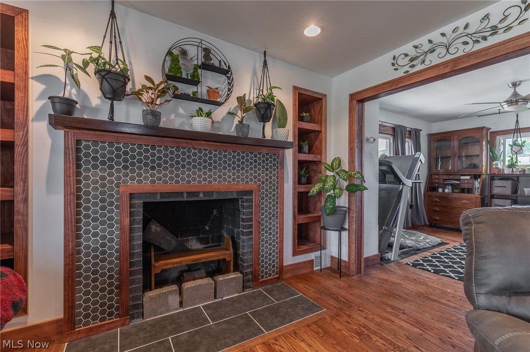 1441 Mayfield Ridge Road Cleveland, OH 44124 - Photo 3 of 17