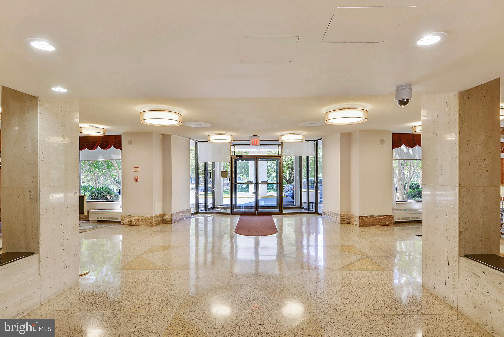 1121 University Boulevard West, Unit 919 Silver Spring, MD 20902 - Photo 3 of 7 Lobby