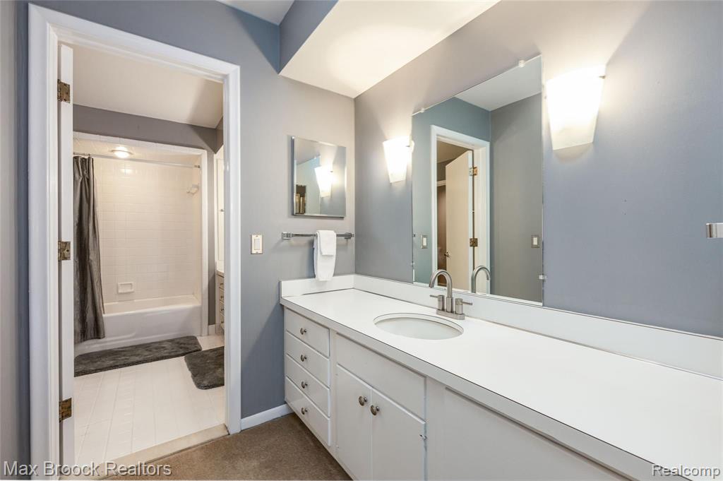 32481 Evergreen Road Beverly Hills, MI 48025 - Photo 45 of 57