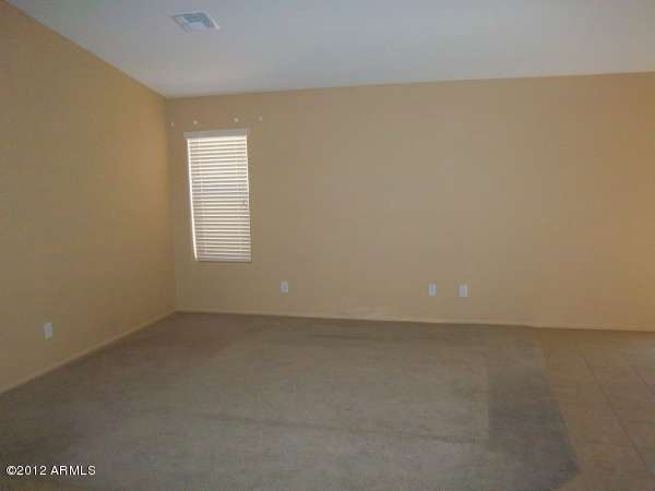 44823 West Zion Road Maricopa, AZ 85139 - Photo 6 of 28 023-231360-Greatroom (2)