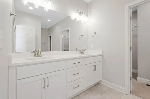 $2,995 | 1826 Oakvale Drive, Chattanooga, TN 37421