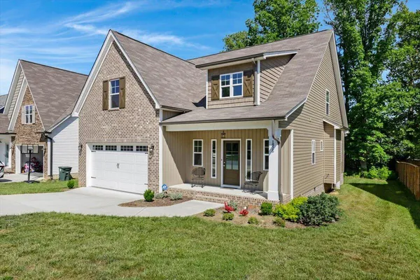 $2,995 | 1826 Oakvale Drive, Chattanooga, TN 37421