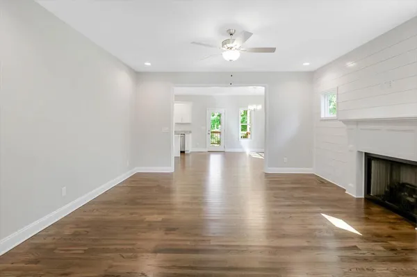 $2,995 | 1826 Oakvale Drive, Chattanooga, TN 37421