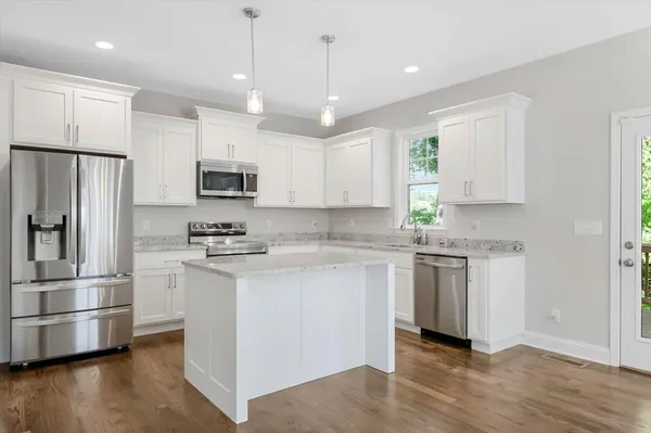 $2,995 | 1826 Oakvale Drive, Chattanooga, TN 37421
