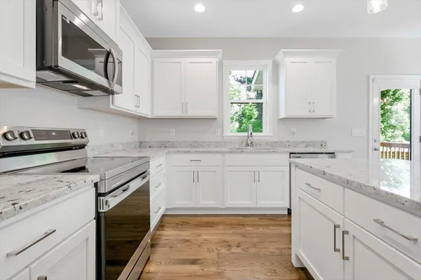$2,995 | 1826 Oakvale Drive, Chattanooga, TN 37421