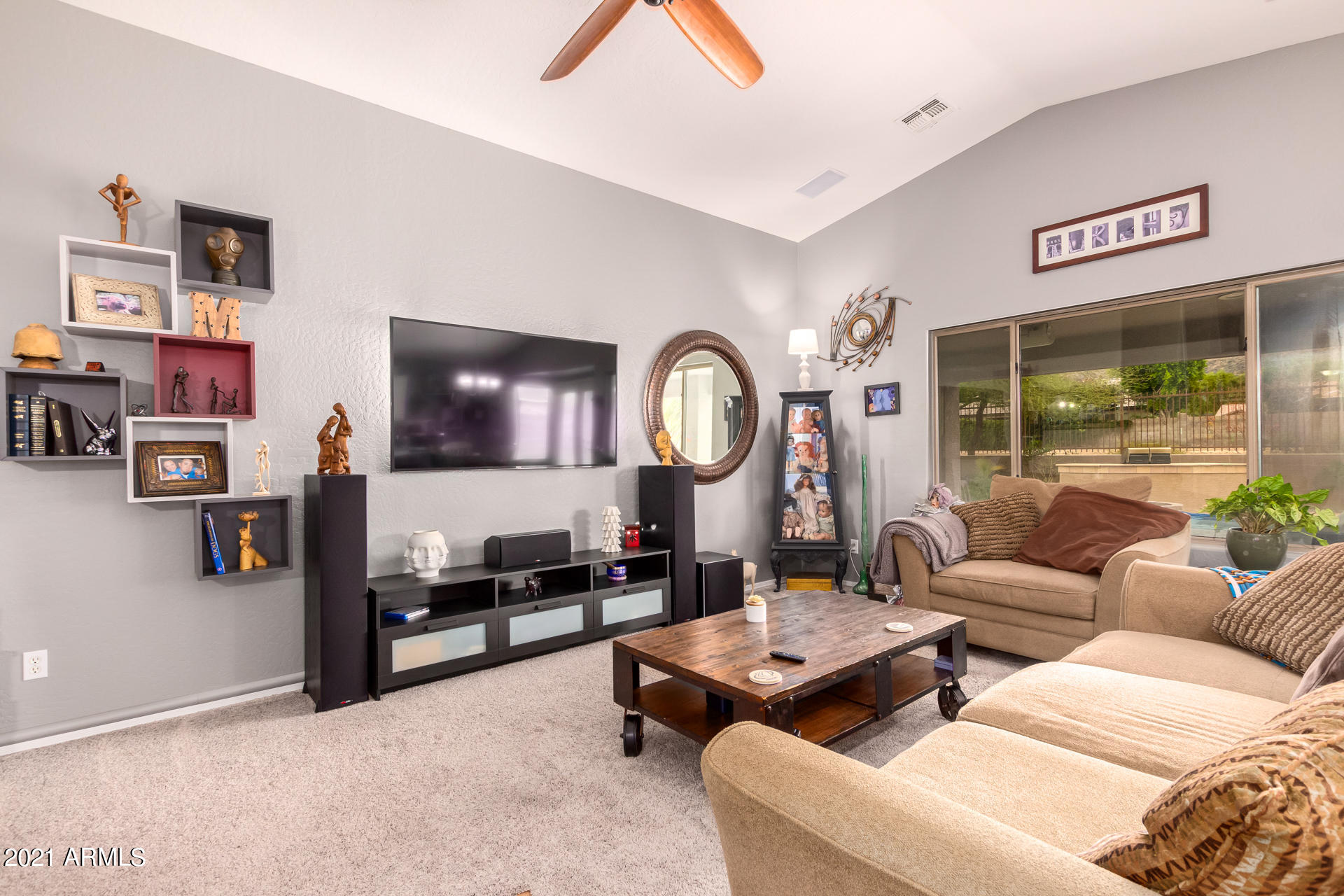 1605 East Beverly Road Phoenix, AZ 85042 - Photo 3 of 17 05 - Beverly