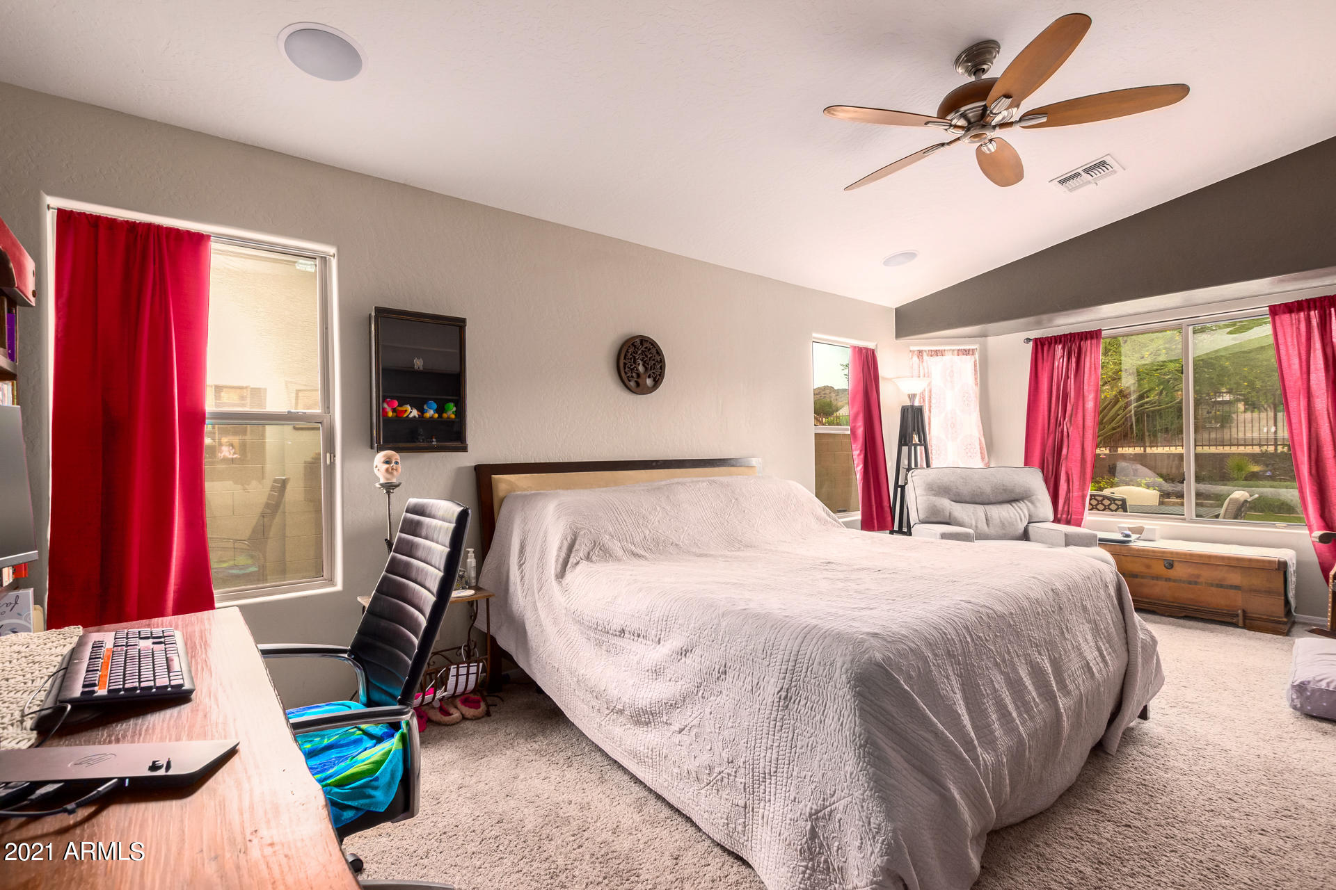 1605 East Beverly Road Phoenix, AZ 85042 - Photo 8 of 17 14 - Beverly