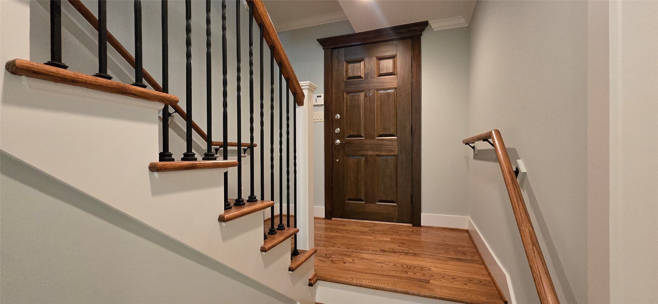 1117 Bonner Street Houston, TX 77007 - Photo 4 of 44 Front door entry. Stairs lead up to the 2nd floor.